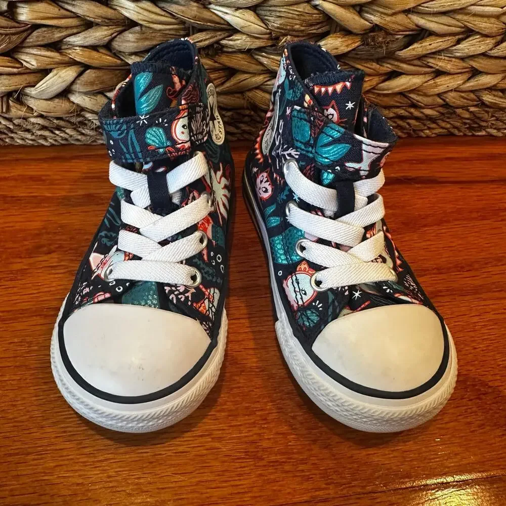 Converse Under the Sea Sneakers sz 7 Toddler Sneakers